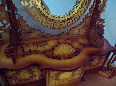 Настольное зеркало