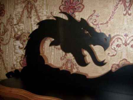 Полочка с драконом