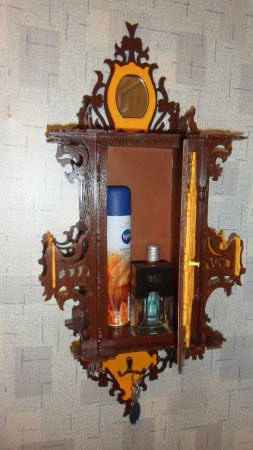 Ящик-полочка для туалетных принадлежностей