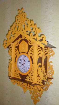 Резные настенные часы