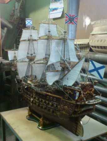 Линкор " Слава Петру"