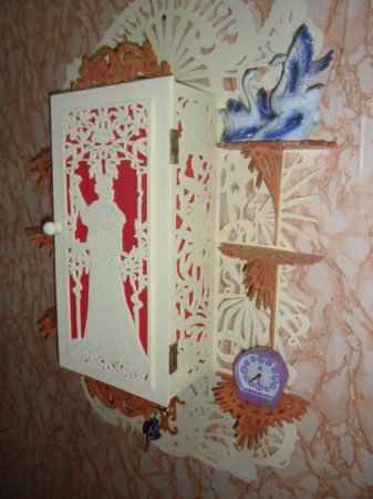 Ажурный ящик-полочки