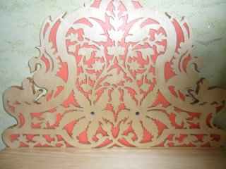 Настенная ажурная полочка