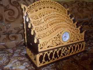 Полочка для канцелярских принадлежностей