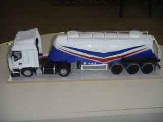 Грузовики Scania и Renault