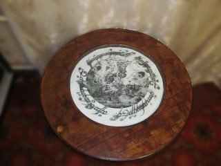 Стол со сменными "обоями"