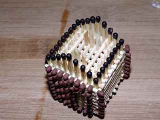 Домик из спичек без клея