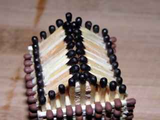 Домик из спичек без клея