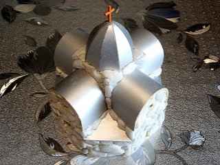 Белокаменная церковь