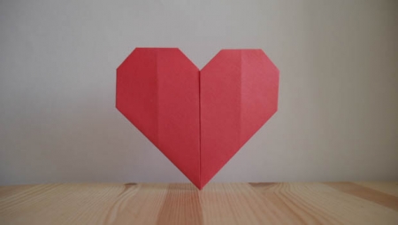 Оригами. Как сделать сердце из бумаги