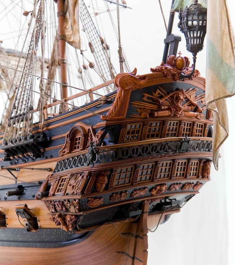 Сборка деревянных кораблей. Ингерманланд модель корабля. Ингерманланд корабль Петра. Ингерманланд корабль Петра 1. Модели старинных кораблей.